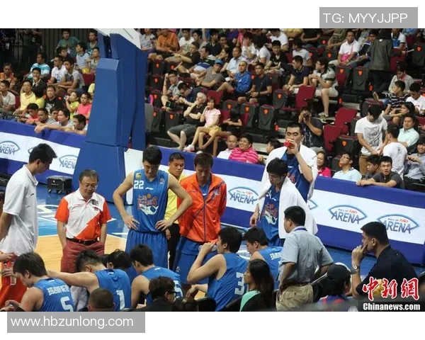 赛后分析：成都篮球队与上海篮球队在比赛中的战术灵活性对比