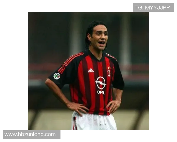 足球明星穿搭白鞋时尚风采尽显的精彩瞬间分享